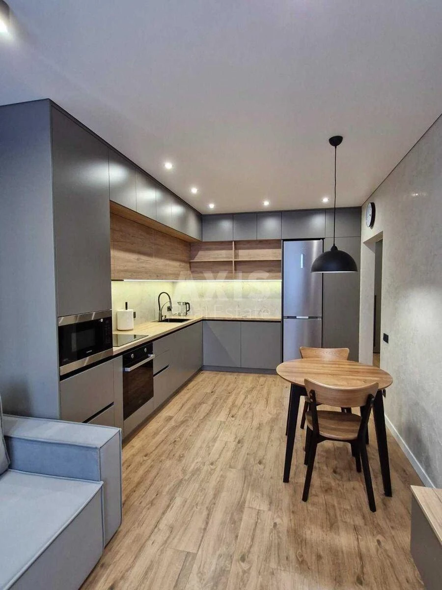 1k apartment vul. Sverstjuka Jevgena 6В641570