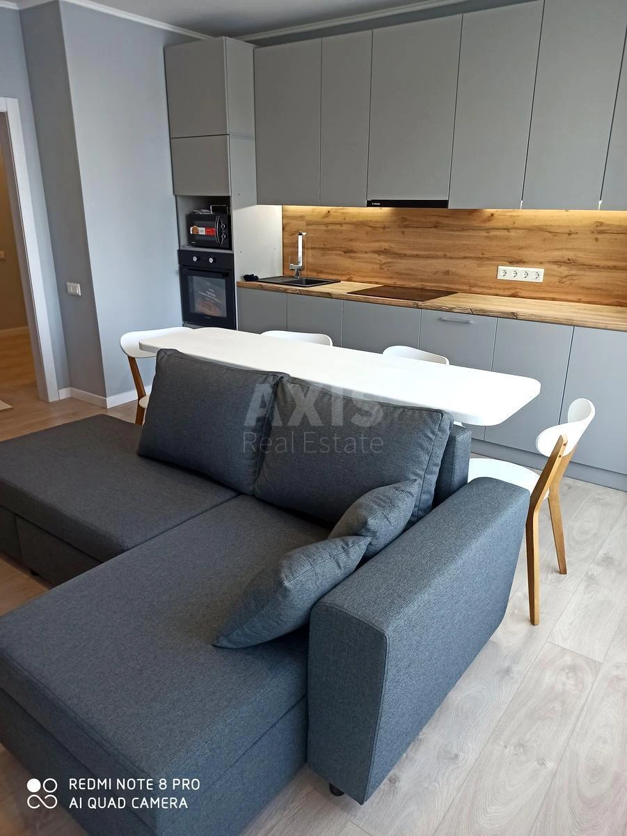2k apartment vul. Oleksandra Olesja 4А702261