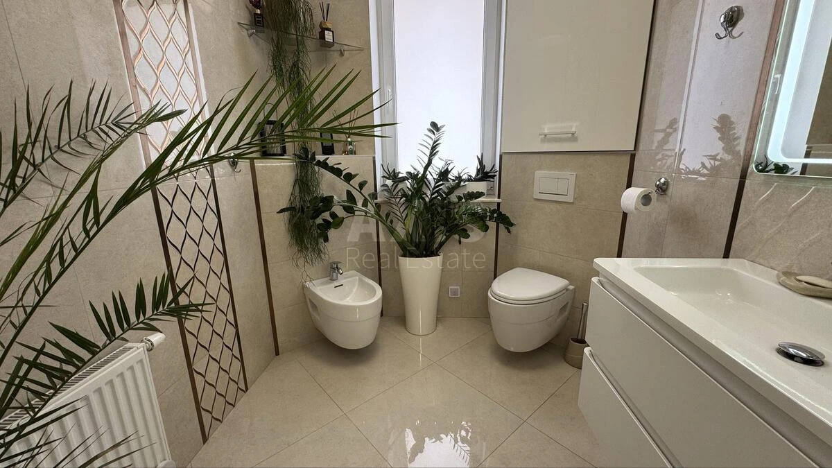 3k apartment vul. Metrologichna 546864414