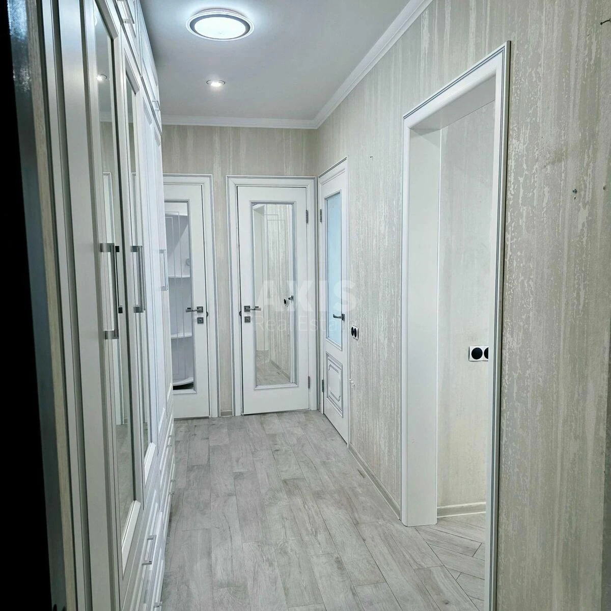 2k apartment vul. Radystiv 326886316