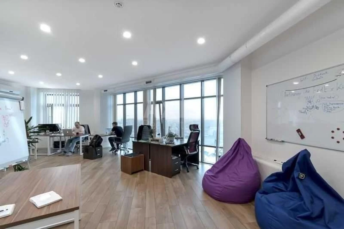 Office vul. Velyka Vasyl'kivs'ka 72, 315m2656650
