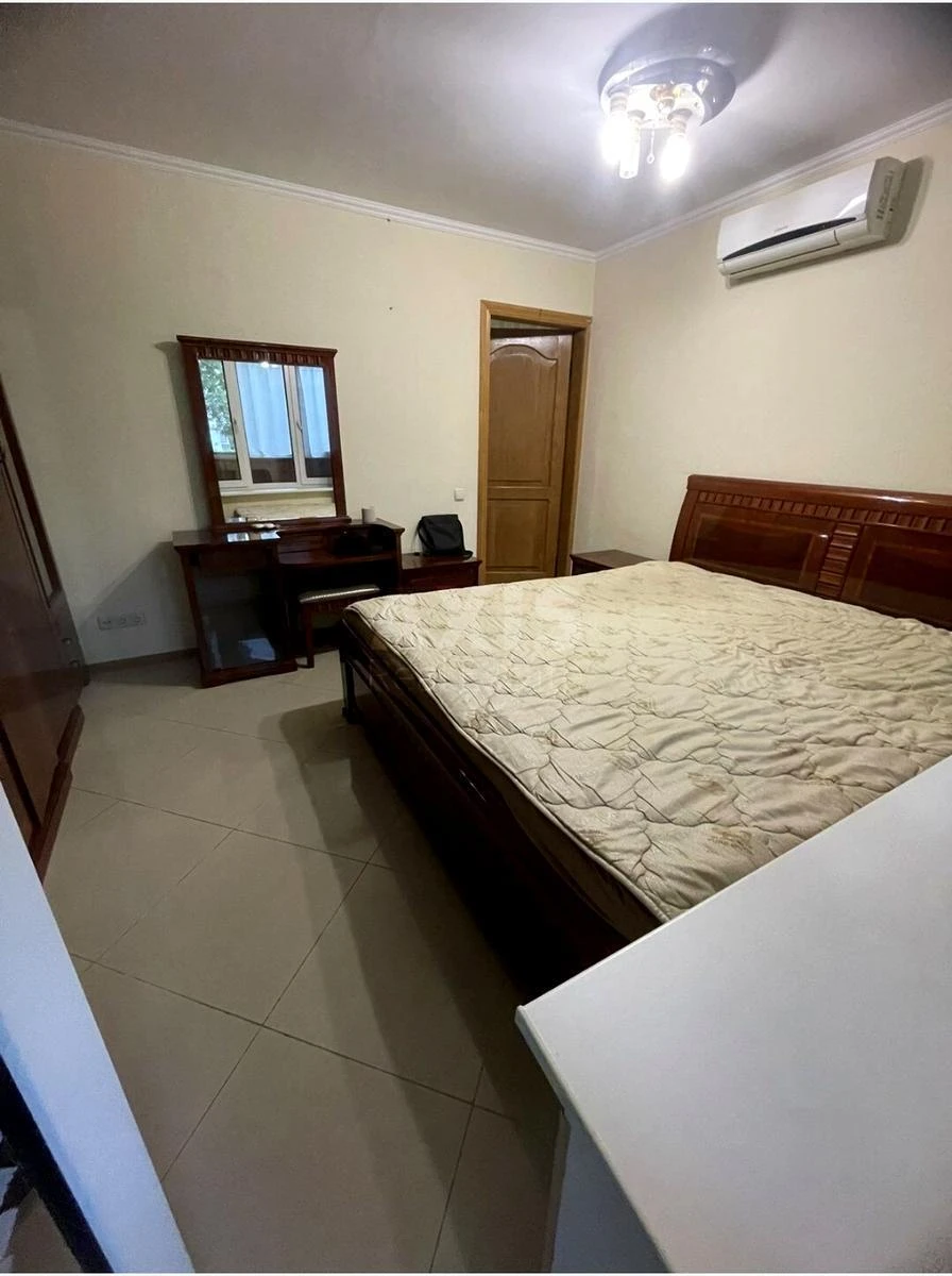 2k apartment vul. Antonovycha 103А639411