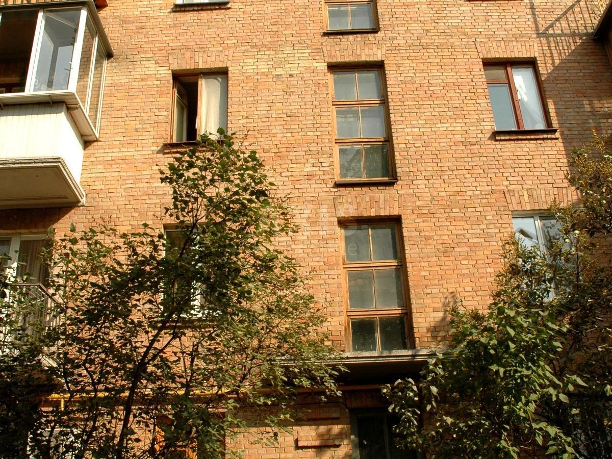 2к квартира ул. Госпитальная 27039718