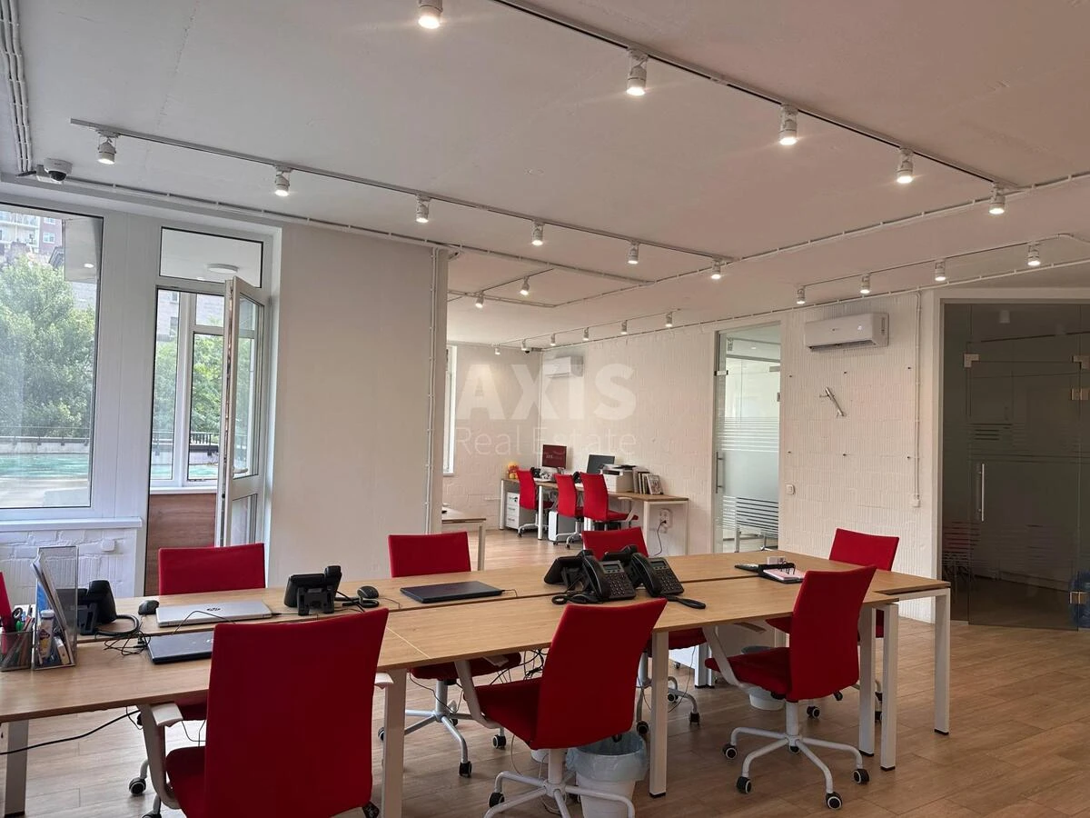 Office vul. Predslavyns'ka 53, 84m2704761