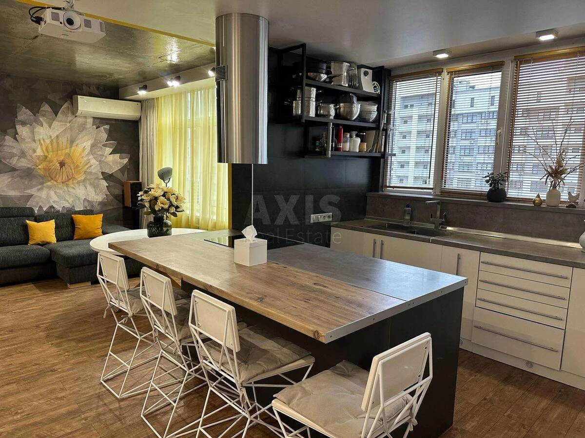 3k apartment vul. Sikors'kogo Igorja Aviakonstruktora 4Б60065