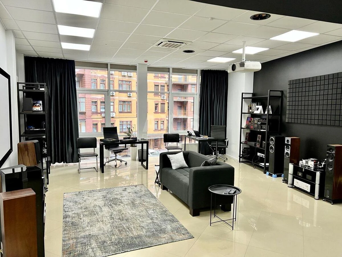 Office vul. Jevgena Konoval'cja 36Д, 45m2658540