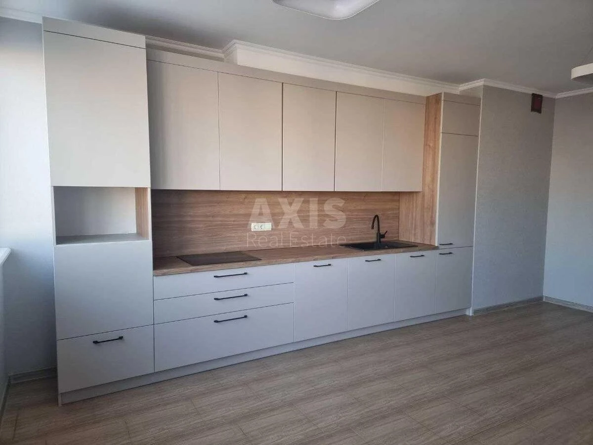 3k apartment vul. Sverstjuka Jevgena 4663350