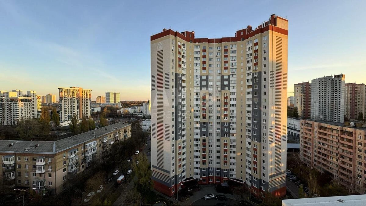 3к квартира ул. Юлии Здановской 46/16824810
