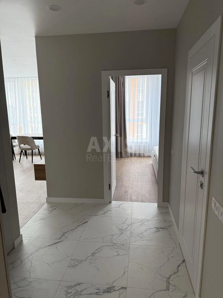 2k apartment pr-t Berestejskij 67713185