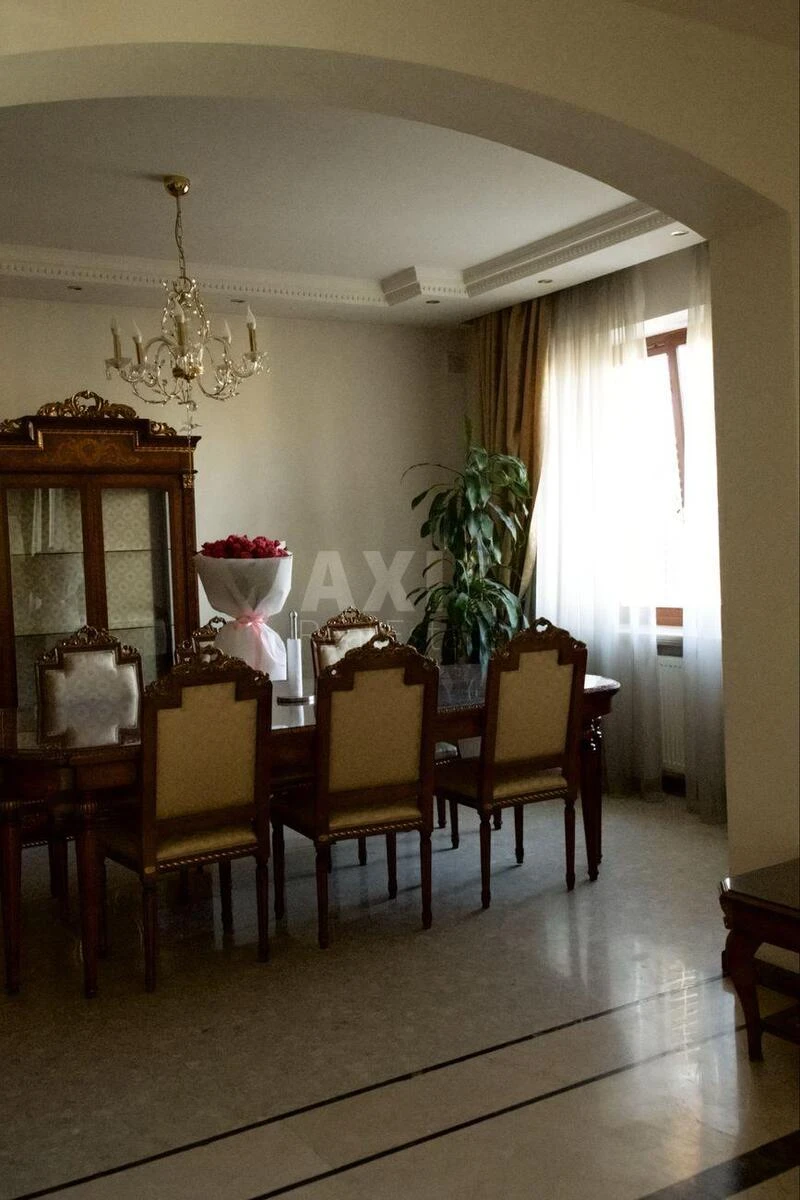 4k apartment vul. Zhyljans'ka 30А655800