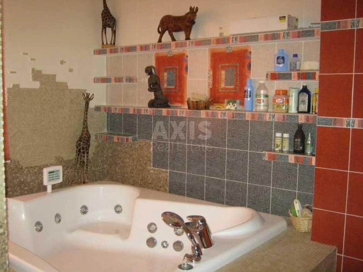 5к квартира ул. Деревлянская 10667976