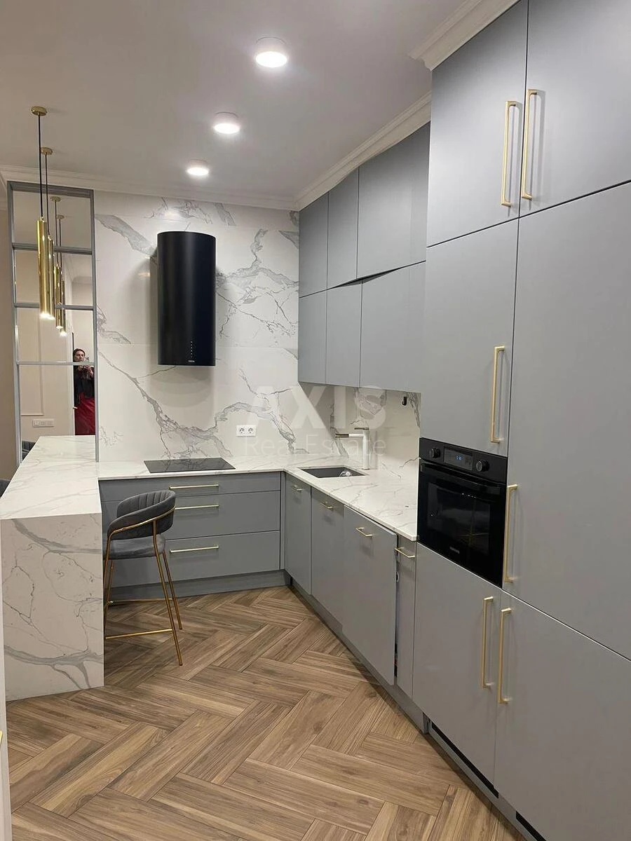 1k apartment bul. Lesi Ukrai'nky 7Б714360