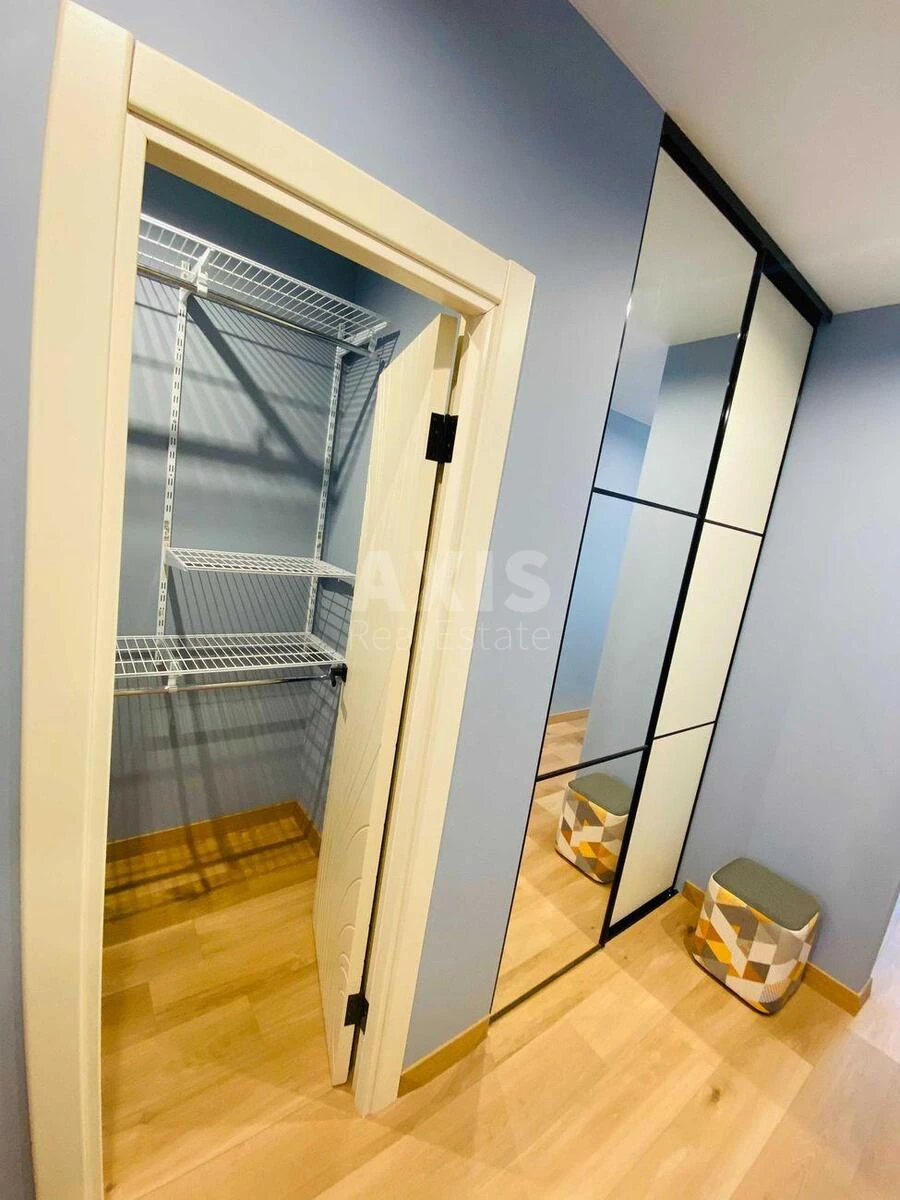 1k apartment vul. Saljutna 2Б7153216