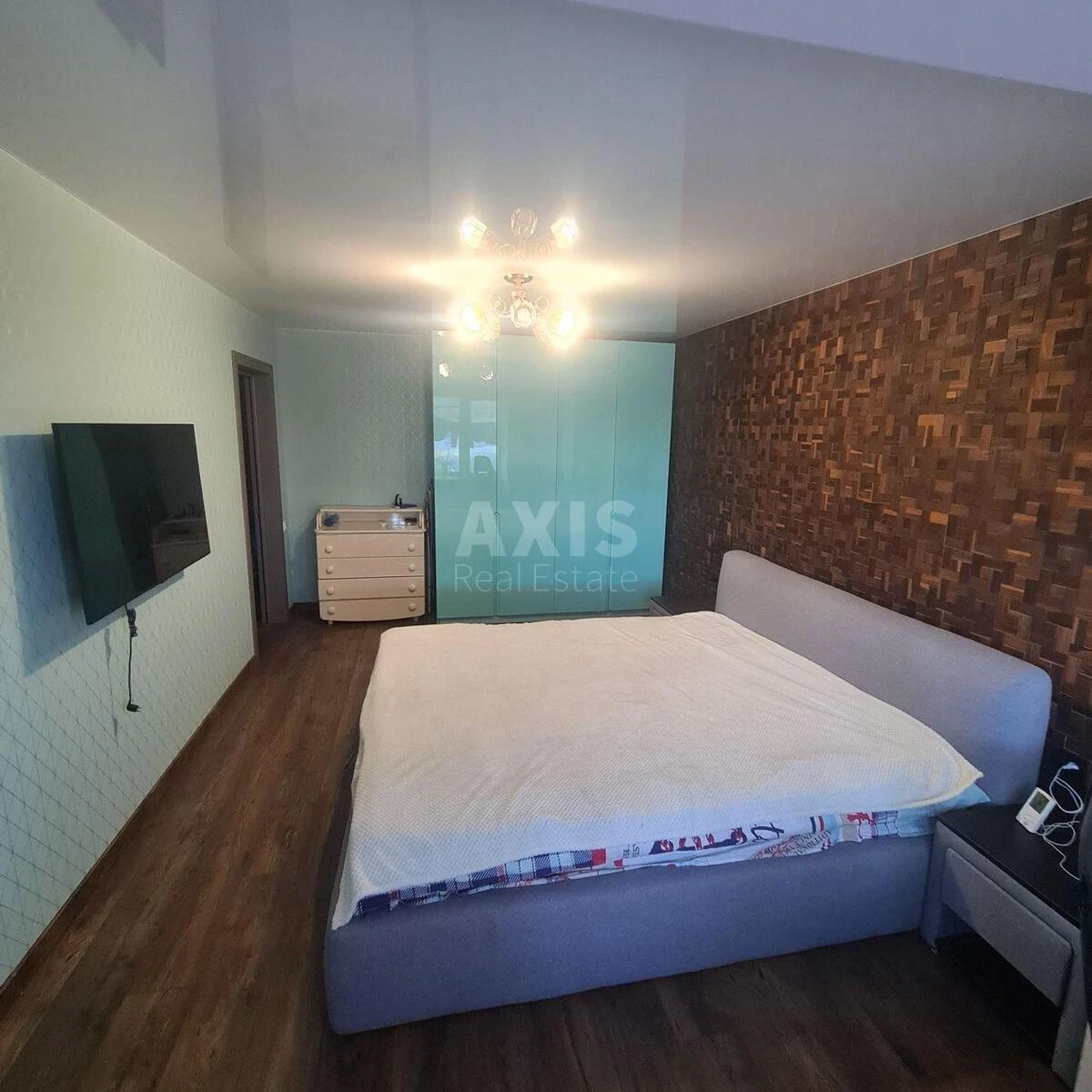 3k apartment vul. Olevs'ka 3Б706622