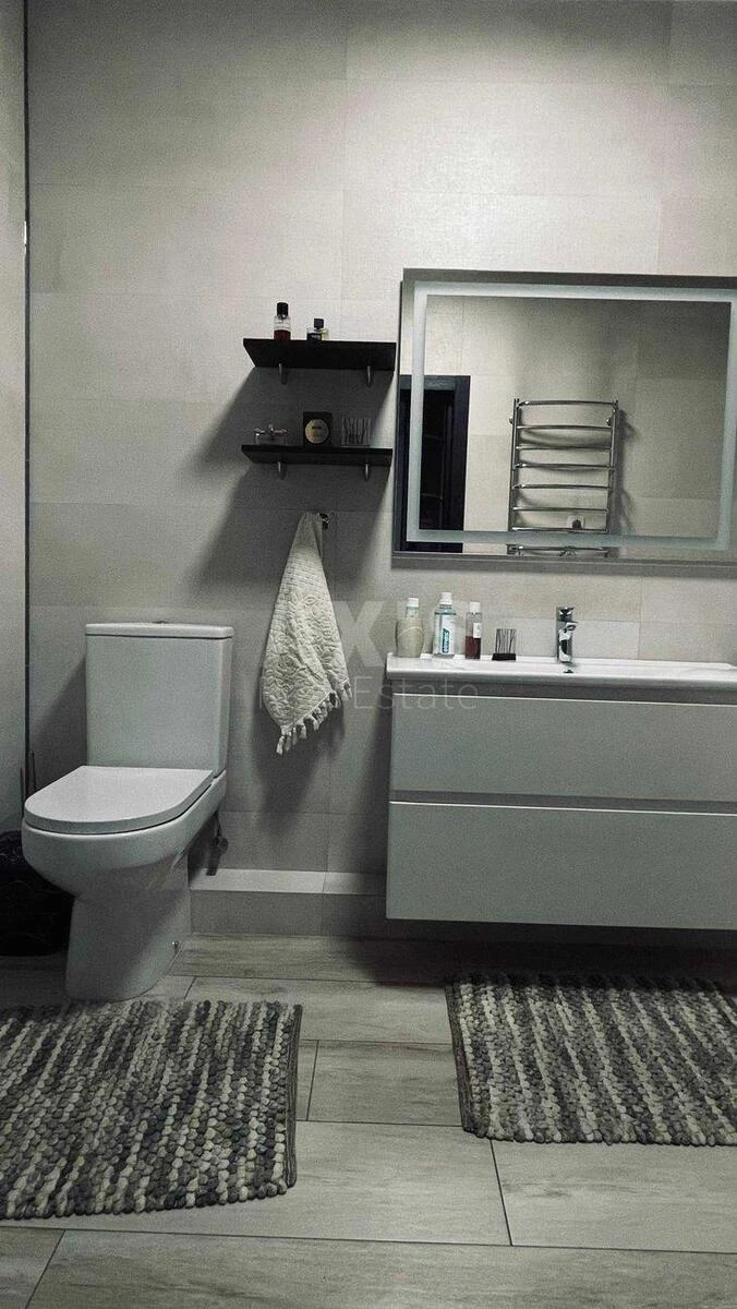 3k apartment vul. Sverstjuka Jevgena 6В7067514