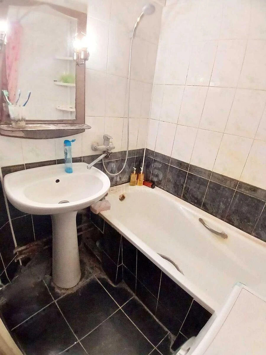 2к квартира ул. Закревского Николая 87В672406