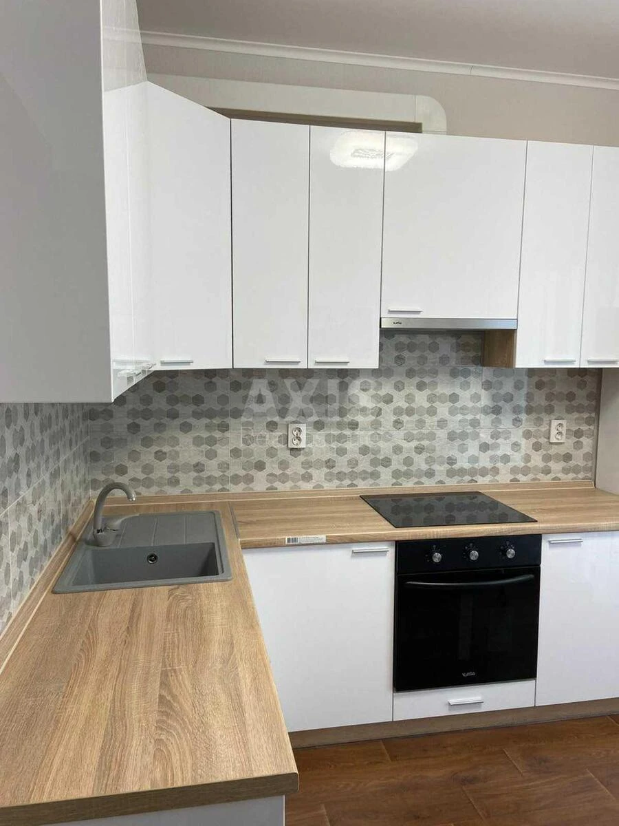 1k apartment vul. Revuc'kogo 10064209