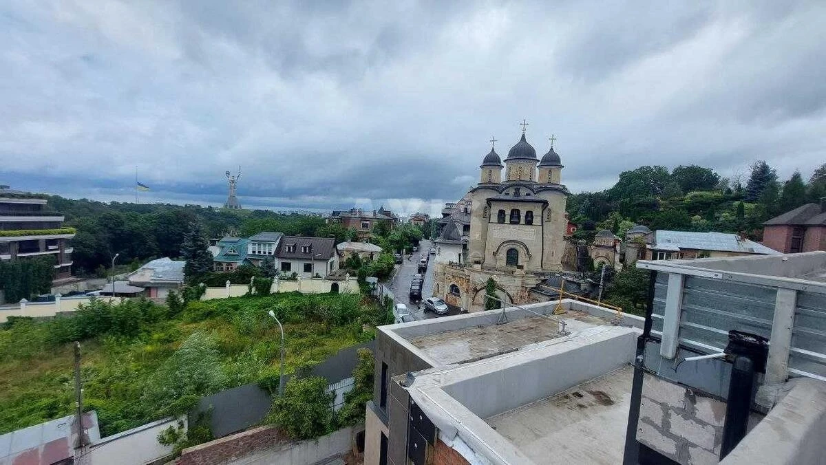 Объект торговли ул. Ломаковская 20, 2500м2673994