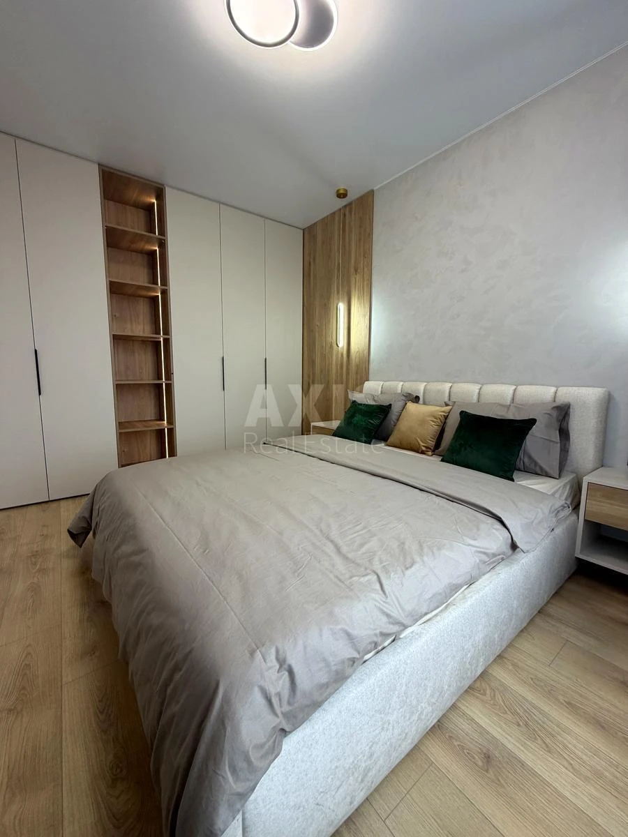 2к квартира ул. Александра Олеся 27А689723
