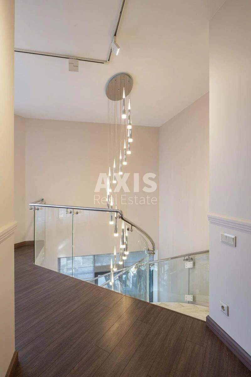 4k apartment vul. Strutyns'kogo Sergija 2589549
