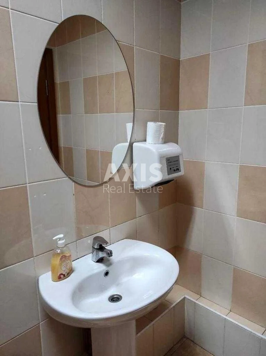 Office vul. L'vivs'ka 23, 3500m2441968