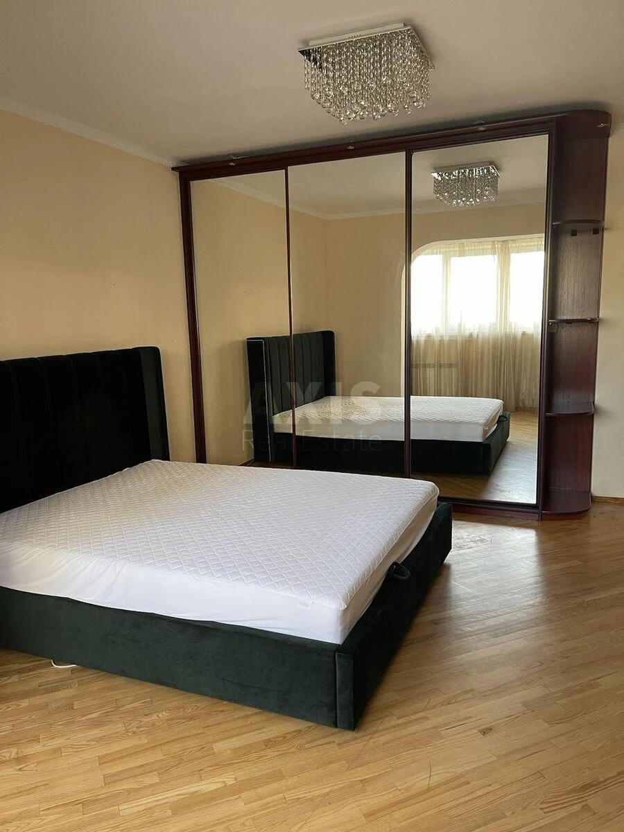 2k apartment vul. Urlivs'ka 666675