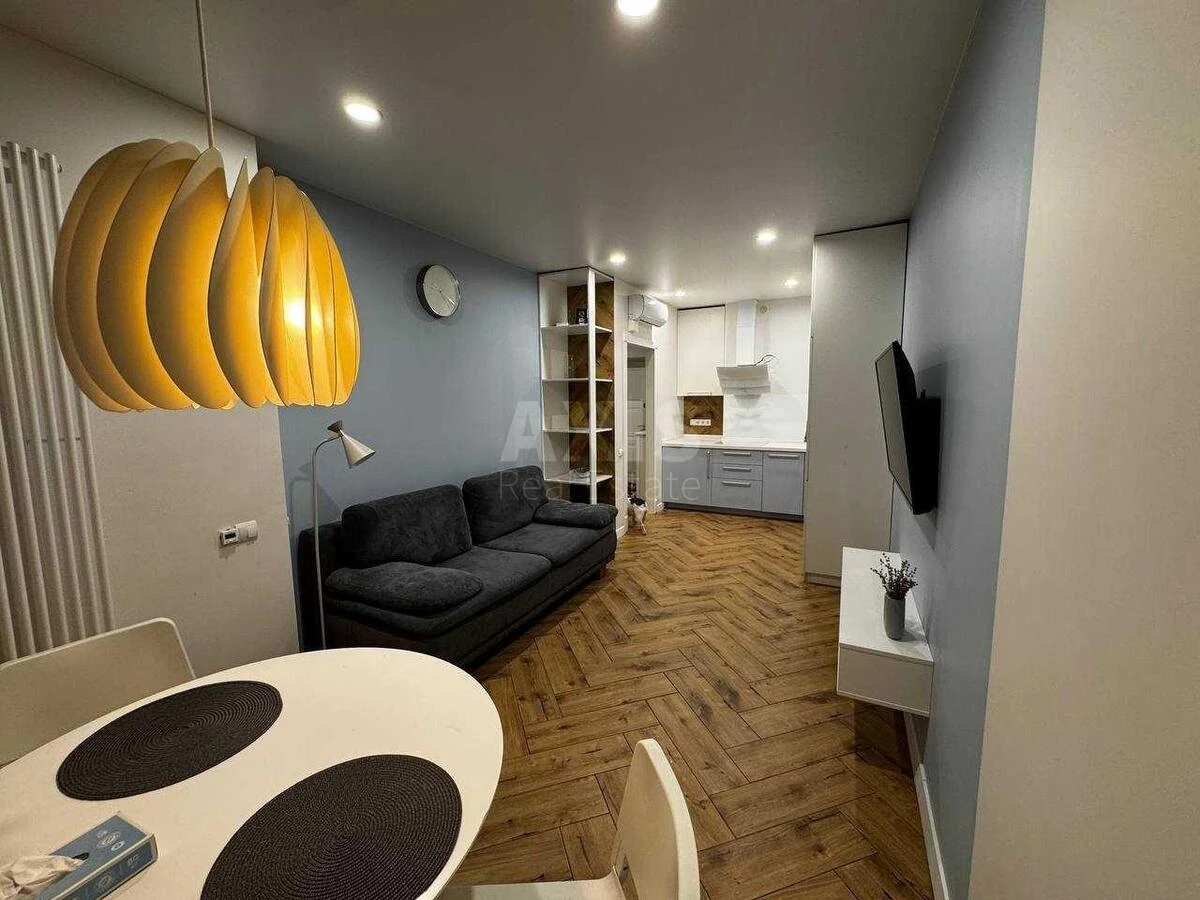 1k apartment vul. Nyzhn'okljuchova 14710891
