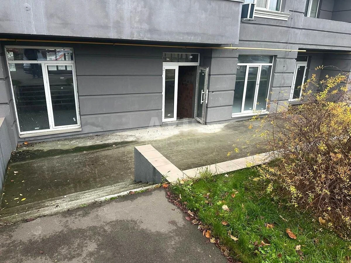 Trade object vul. Metrologichna 60, 124m2647930