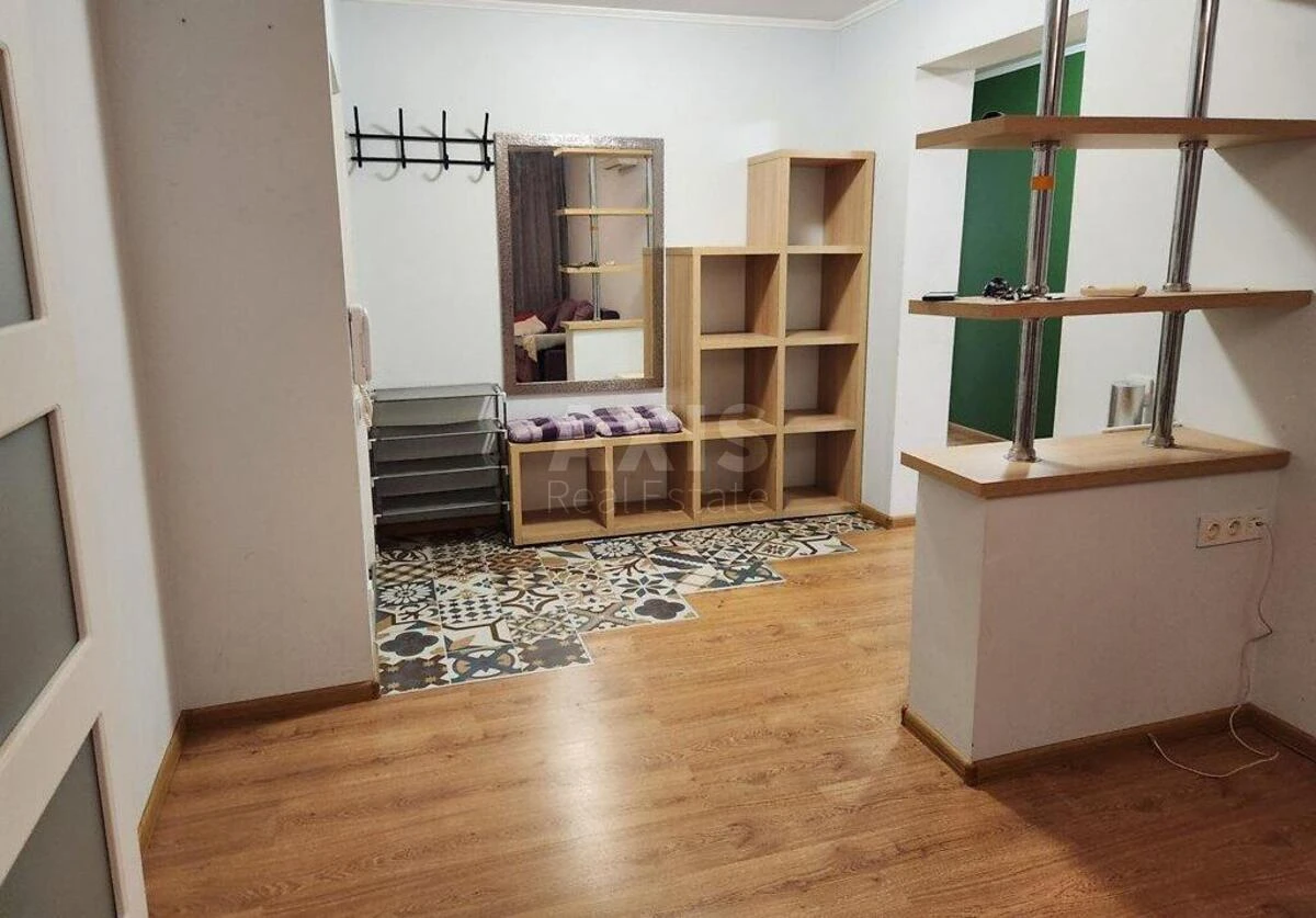 3к квартира ул. Доброхотова Академика 156820010