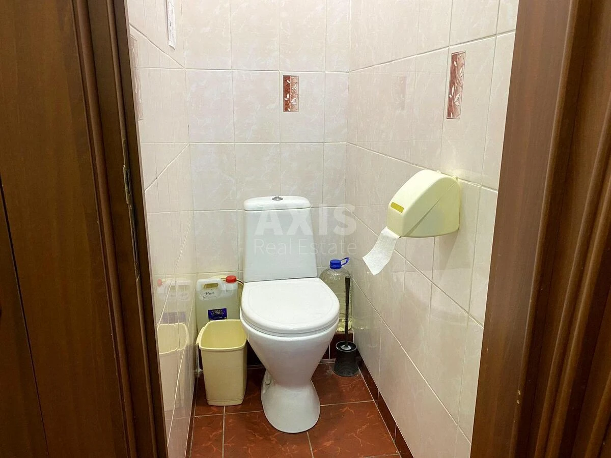 Office vul. Jurkivs'ka 28, 195m26555512