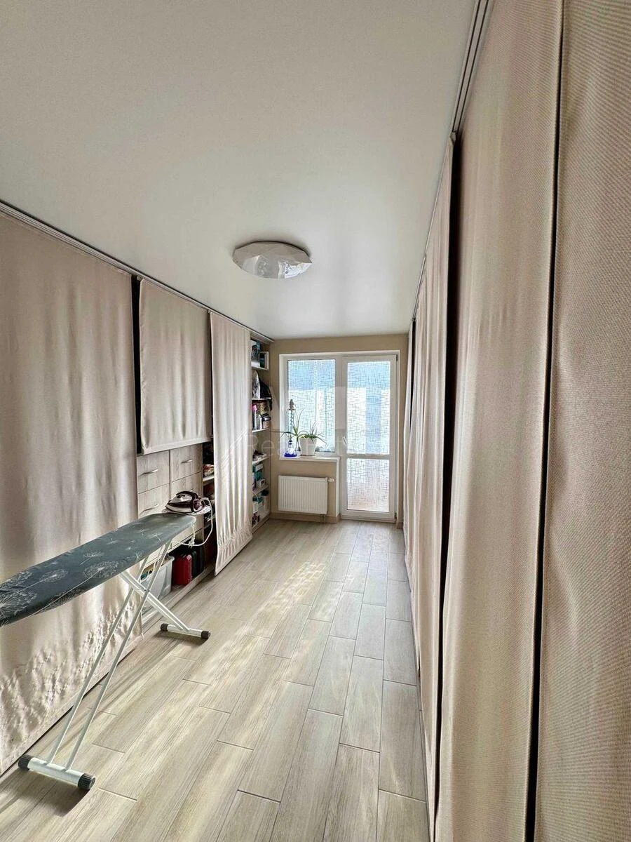 3k apartment vul. Metrologichna 54655069