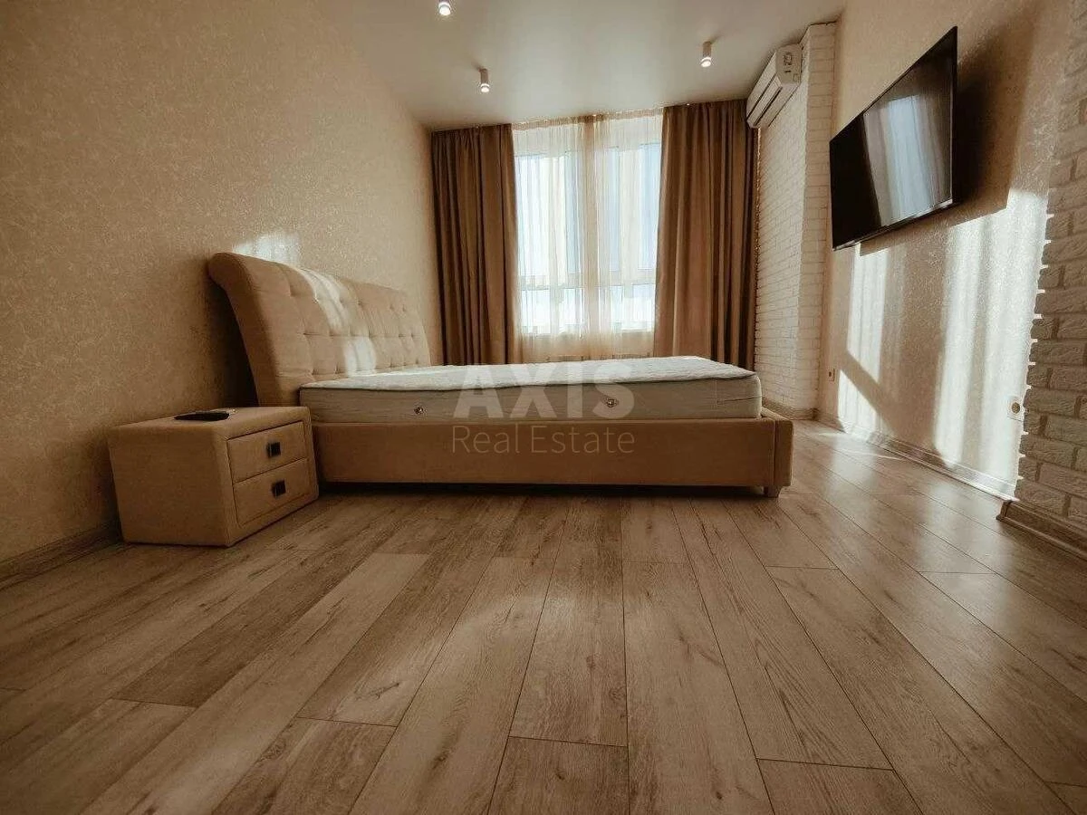 1k apartment vul. Dragomanova 10716743