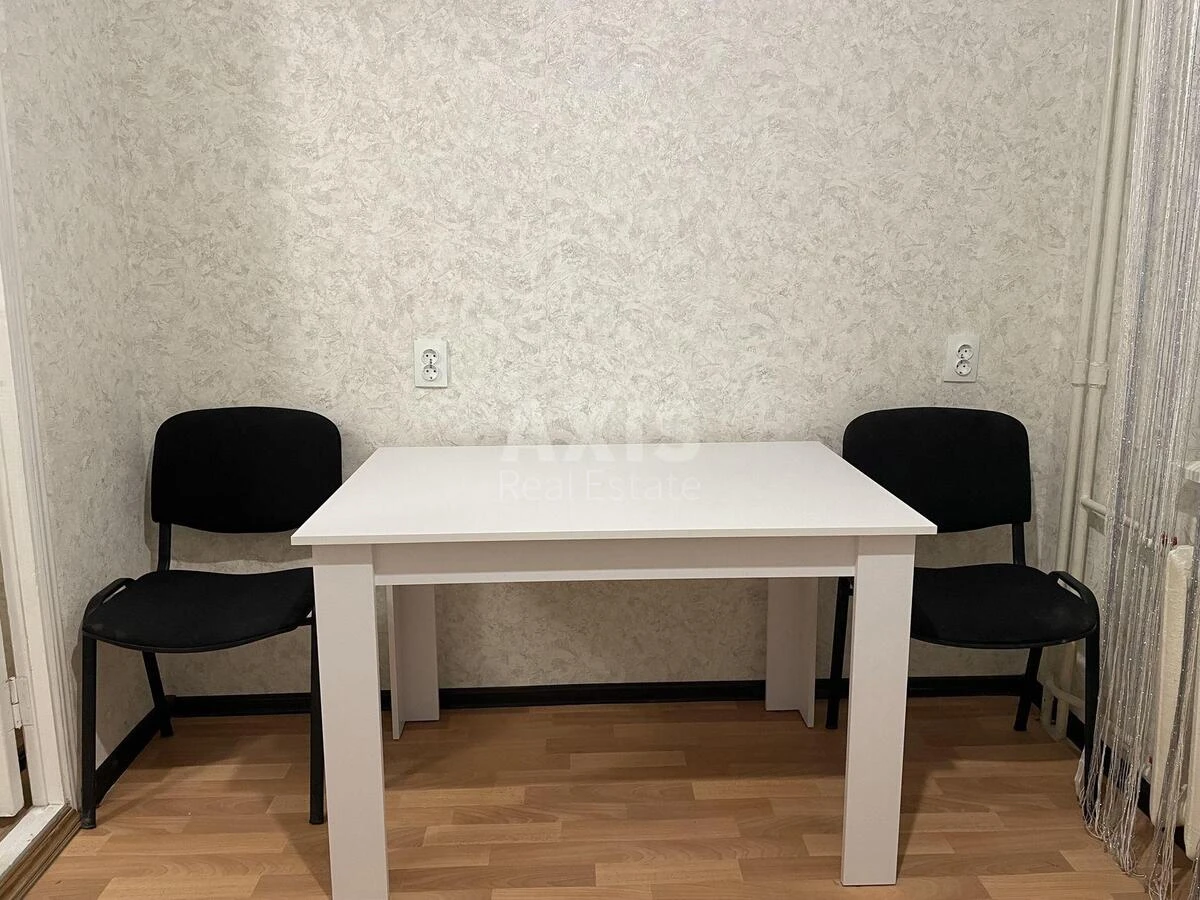 1k apartment vul. Avtozavods'ka 63716875