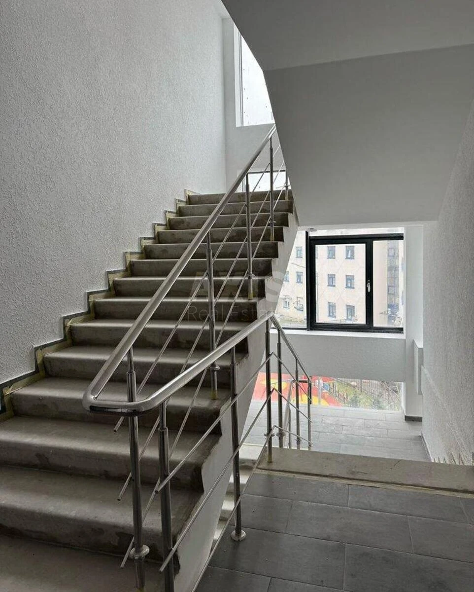 Офис ул. Андрея Верхогляда 14А, 332м2653904