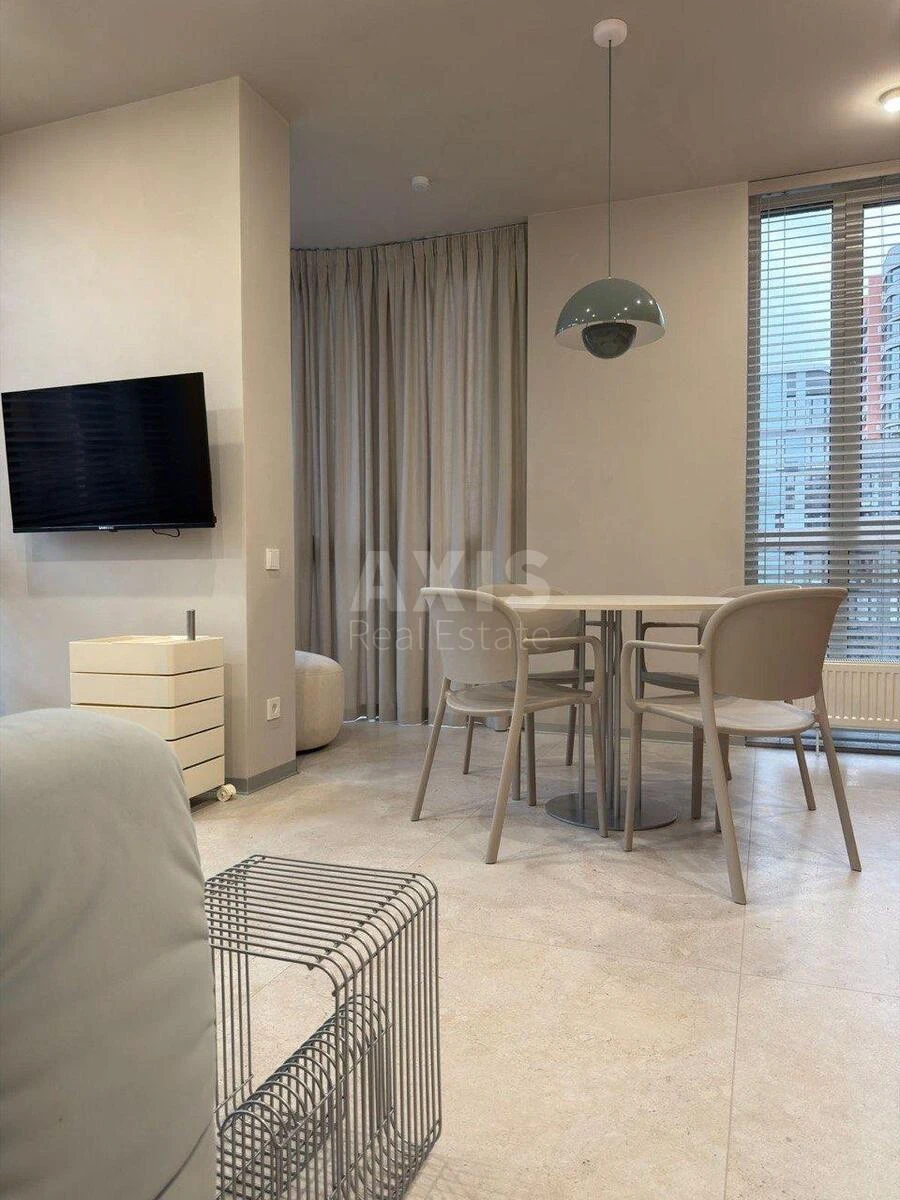 1k apartment bul. Ryl's'kogo Tadeja 4669733