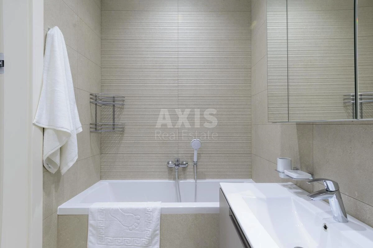 4к квартира ул. Антоновича 118/19633285