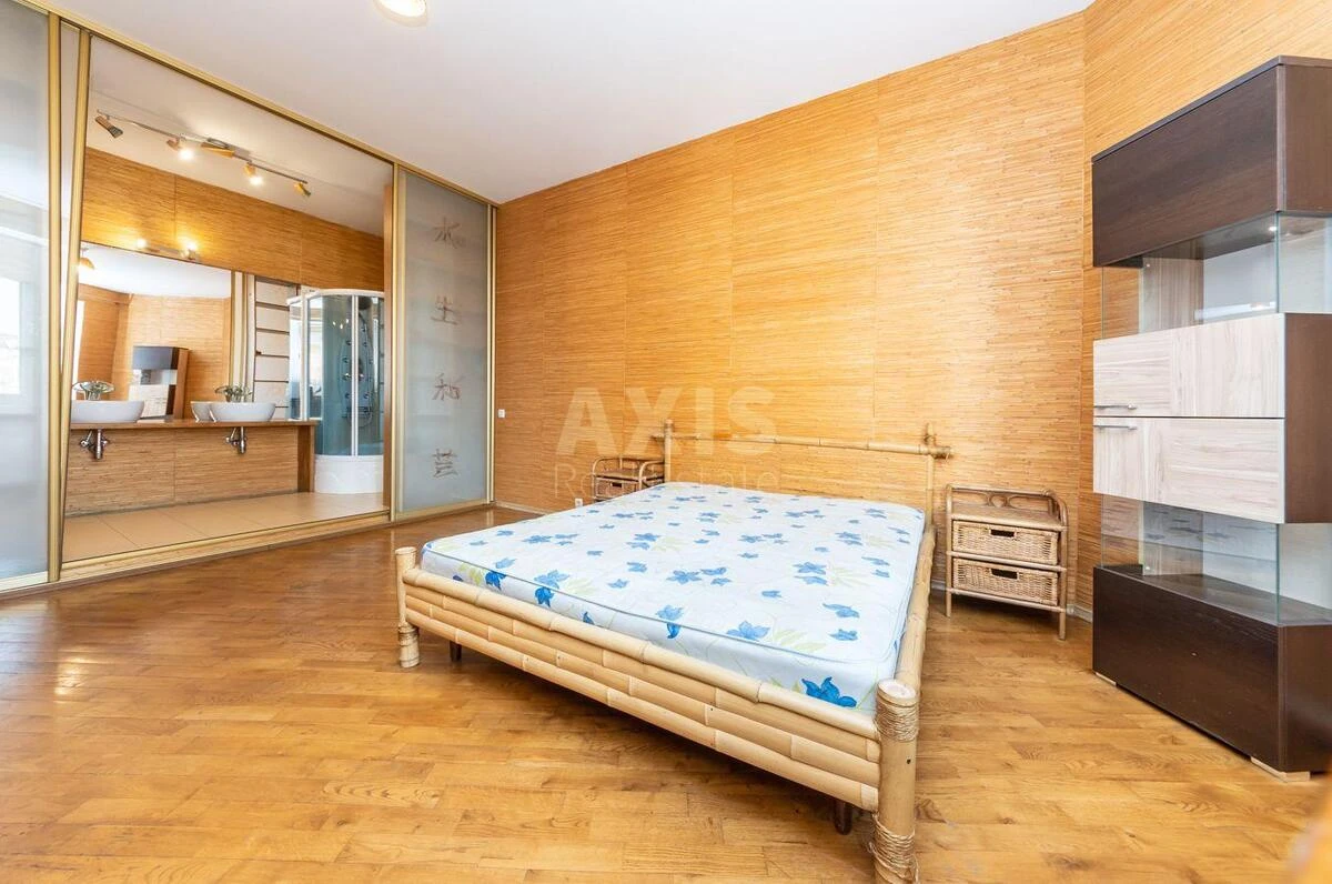 4к квартира пр-т Героев Сталинграда 10А510440