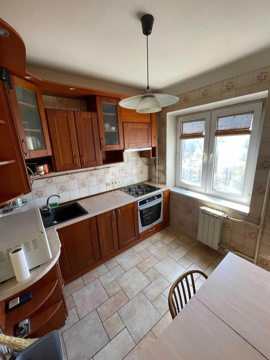 2k apartment vul. Miljutenka 15671880