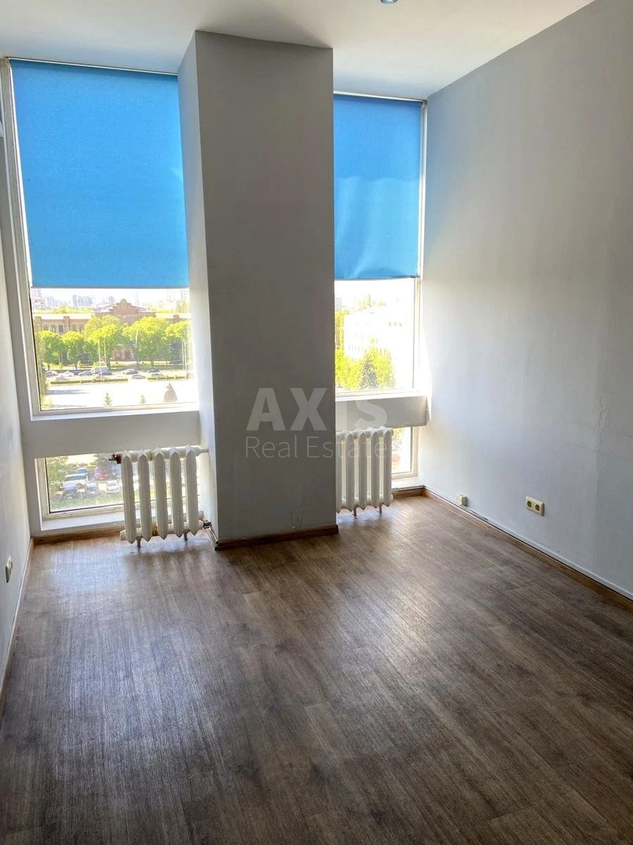 Office vul. Lypkivs'kogo Vasylja Mytropolyta 45, 140m2680080