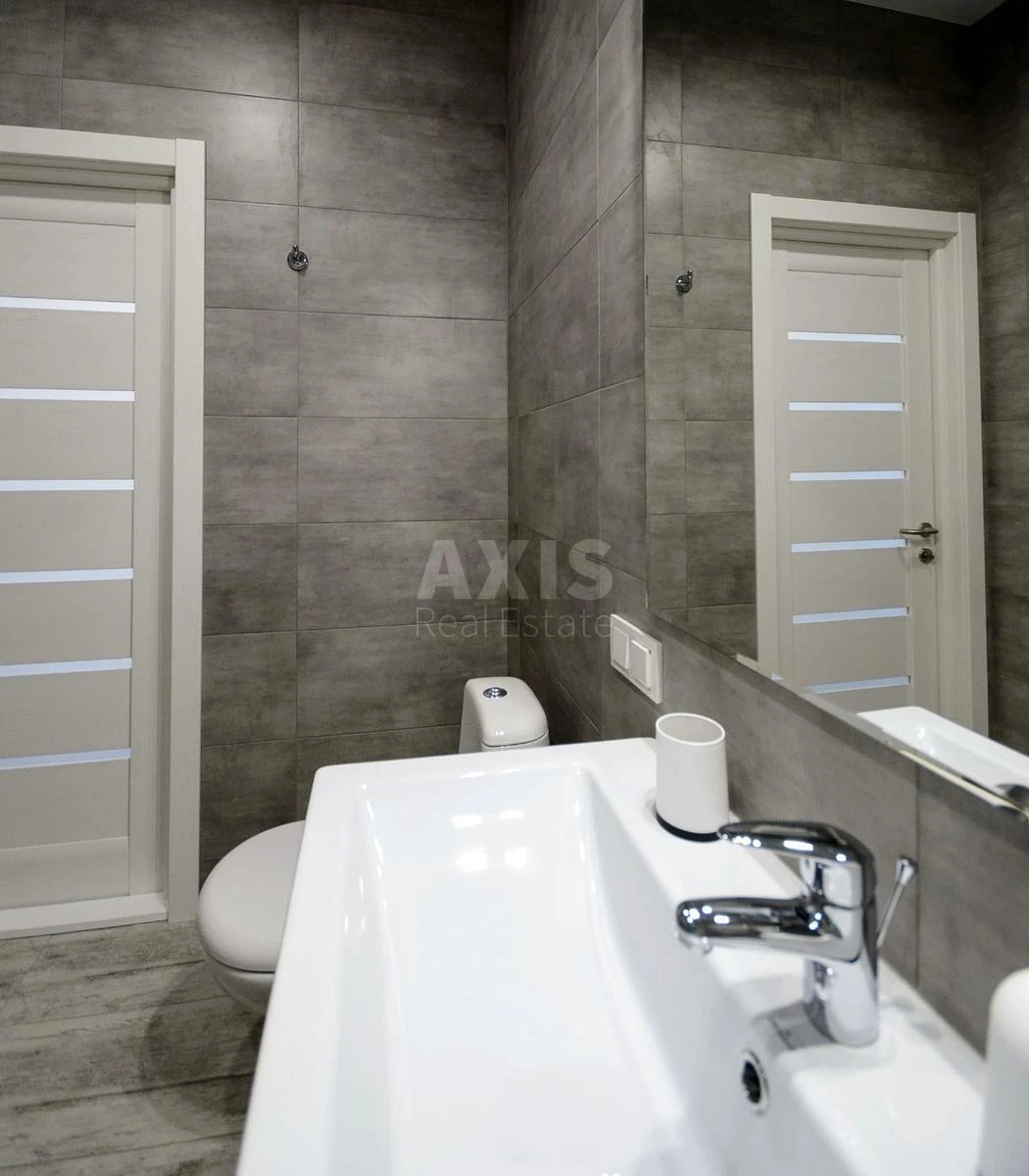 2k apartment uzv. Klovs'kyj 76155110