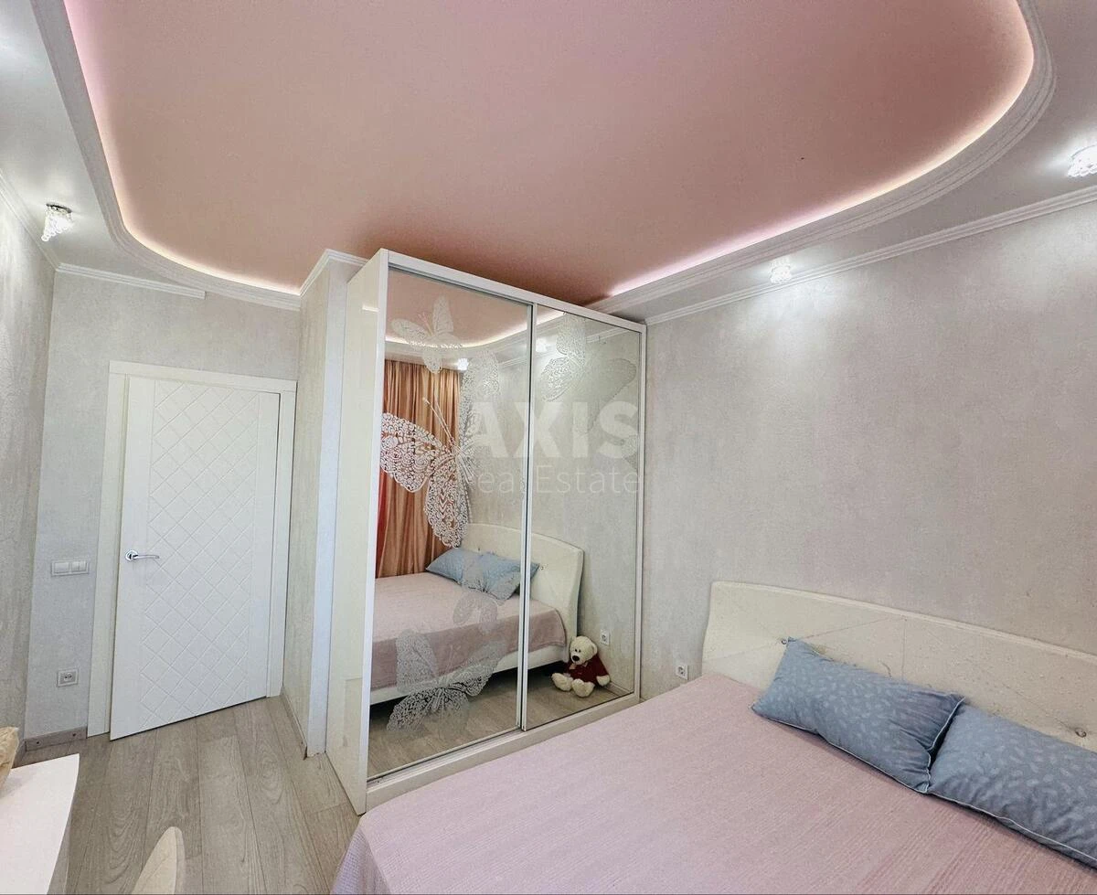 2к квартира ул. Луценко Дмитрия 10663846