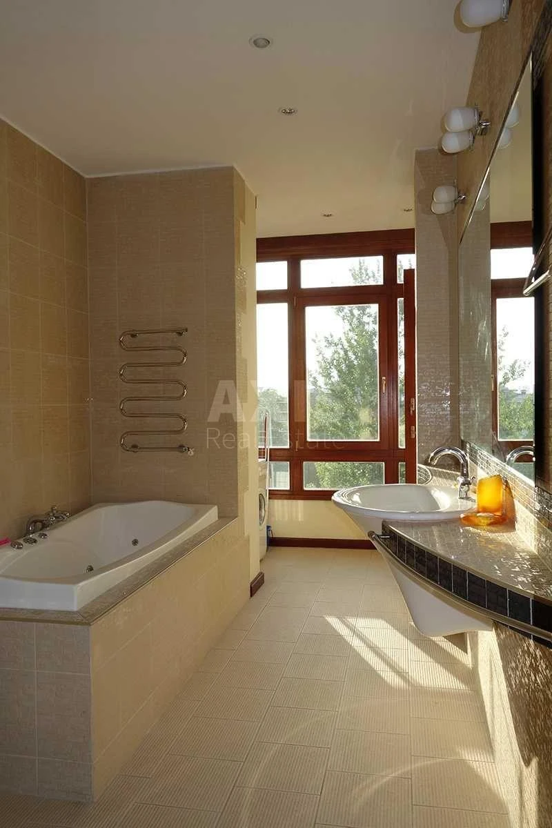 2k apartment vul. Shovkovychna 32/34694647