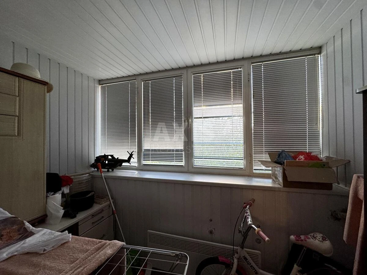 3k apartment vul. Ahmatovoi' Anny 15615038