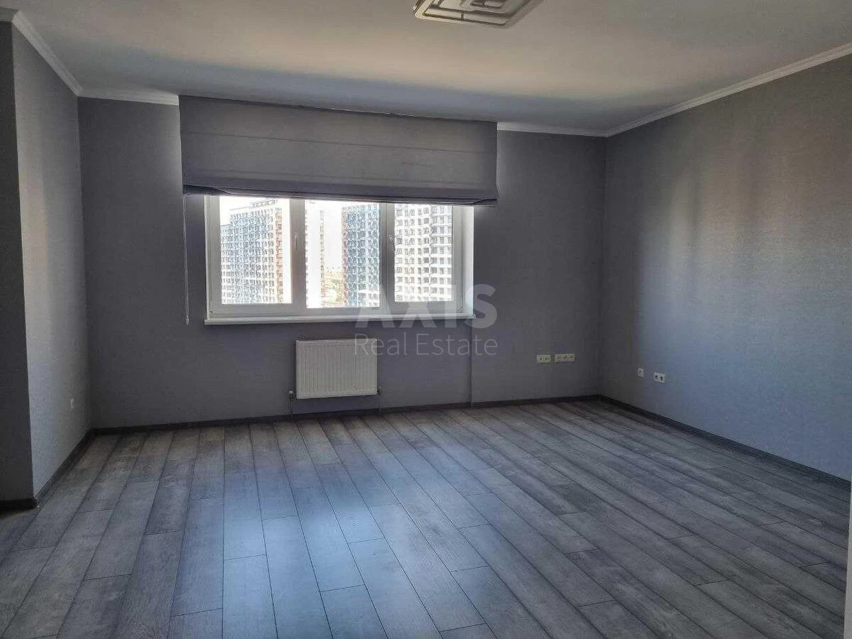 3k apartment vul. Sverstjuka Jevgena 4663353