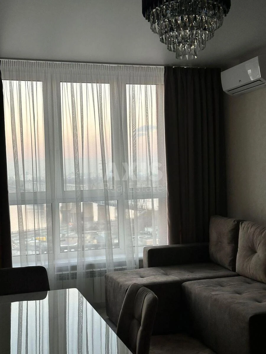 1к квартира пр-т Бандеры Степана 32Д706836