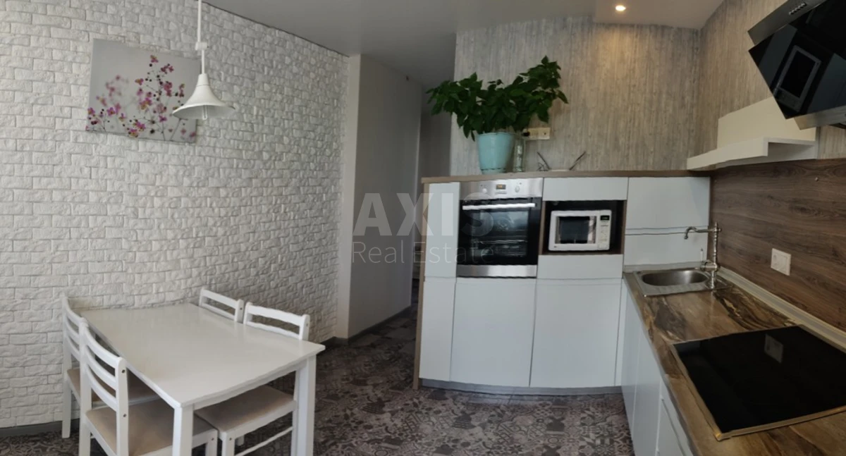 1k apartment vul. Mel'nykova fifty-one B644181