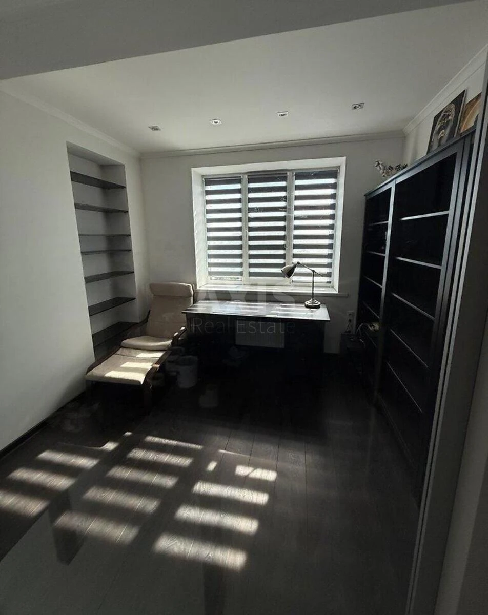 2k apartment vul. Irpins'ka 69Б7137014