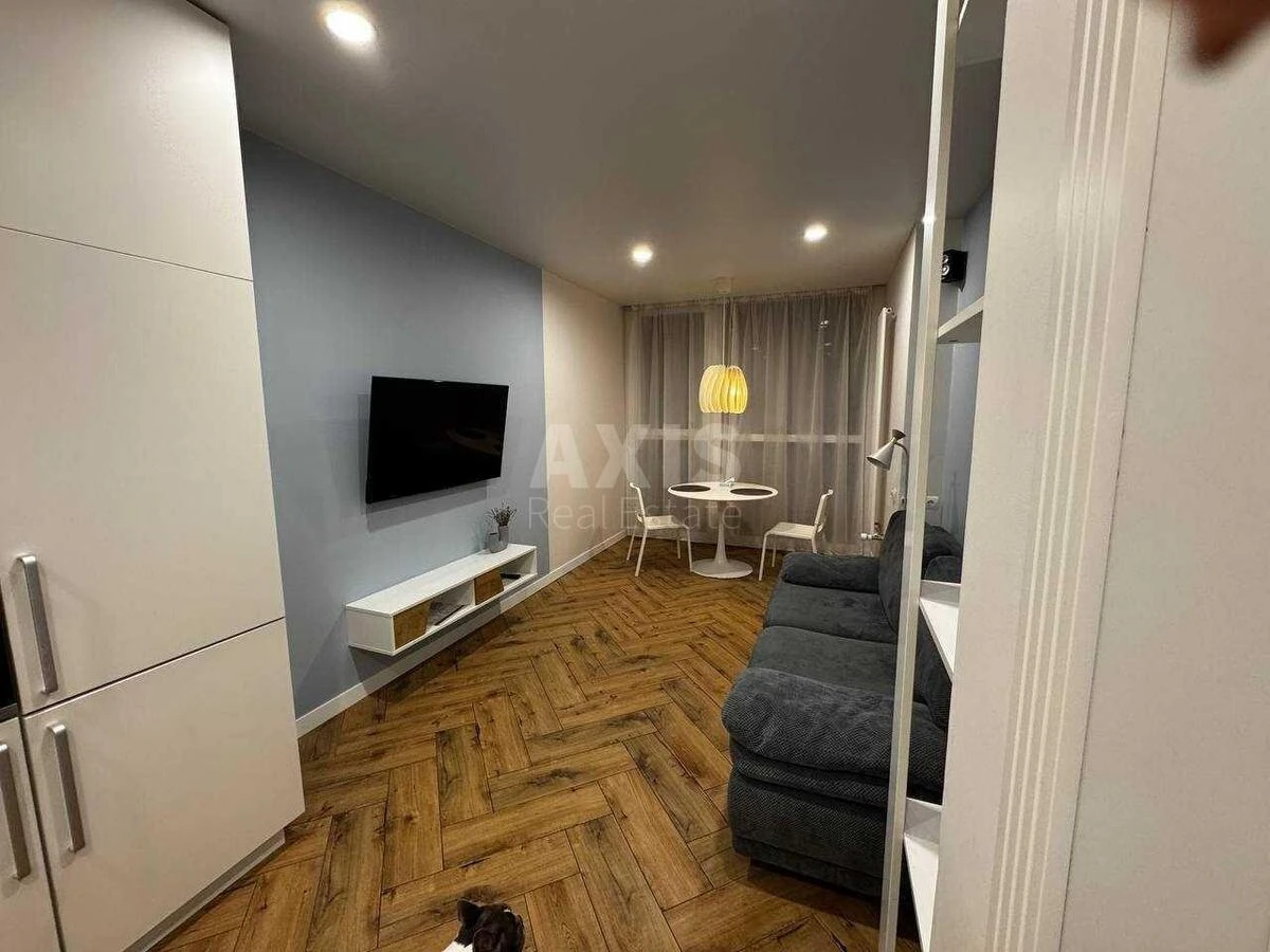 1k apartment vul. Nyzhn'okljuchova 14710893
