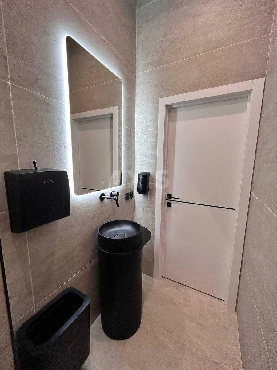 Офис ул. Богдана Ступки 3, 81м2712219