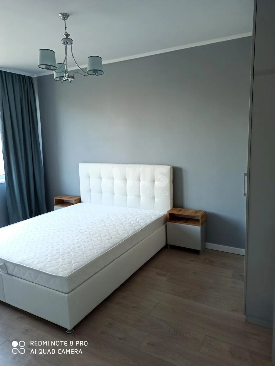 2k apartment vul. Oleksandra Olesja 4А702265